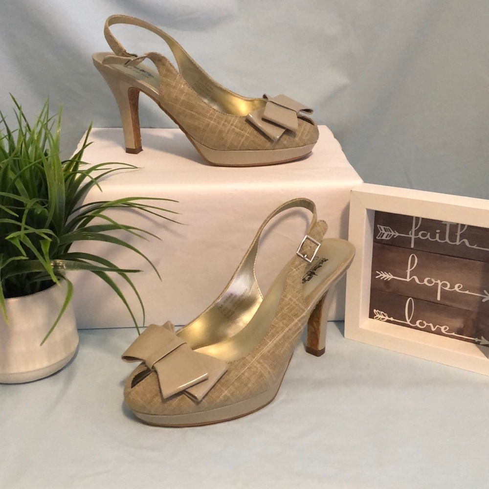 Coach and Four Beige Slingback Stilettos 👠 Heels Rounded Slit Peep Toe w…